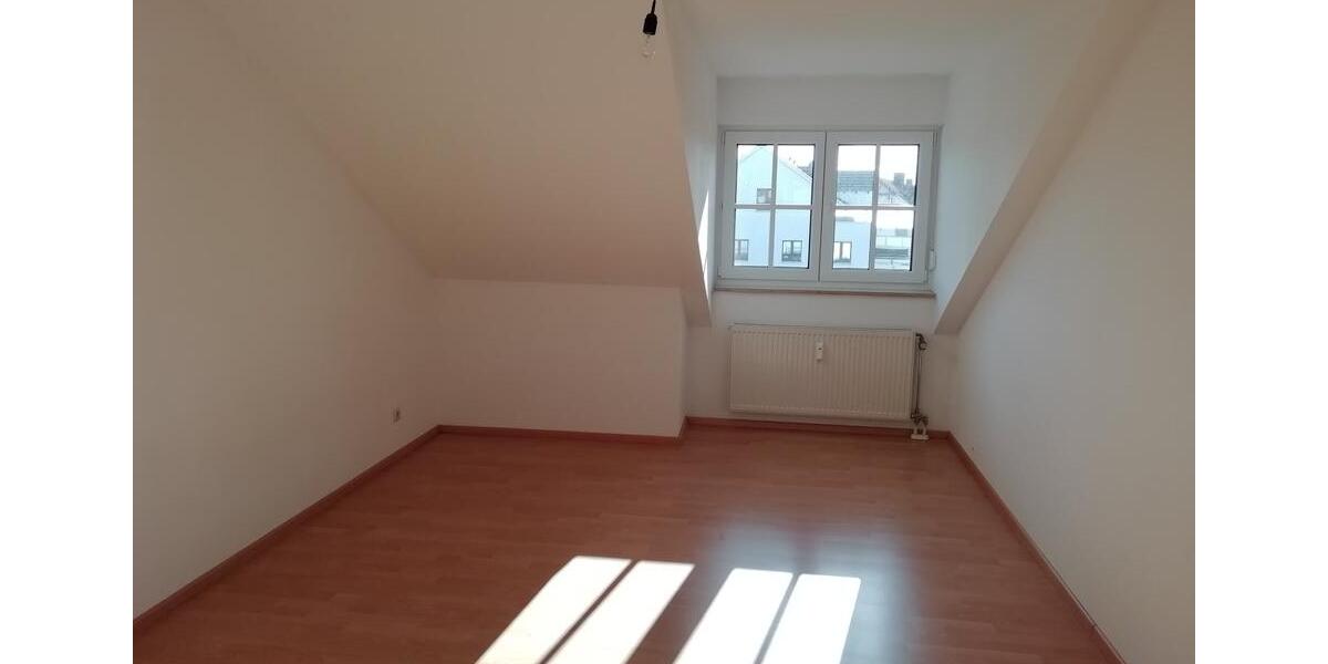 Dachgeschoßwohnung Ingolstadt Münchener Straße - 2 Zimmer, 53 m&sup2;, 235.000&euro; | Angebot:26234723