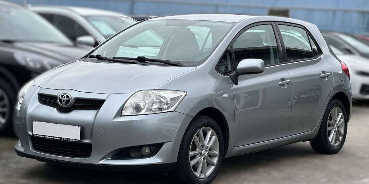 Toyota Auris 208.000 km 2.995 &euro; Bruchsal-Helmsheim 76646