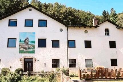 Haus Kinding - 15 Zimmer, 550 m&sup2;, 690.000&euro; | Angebot:26890326