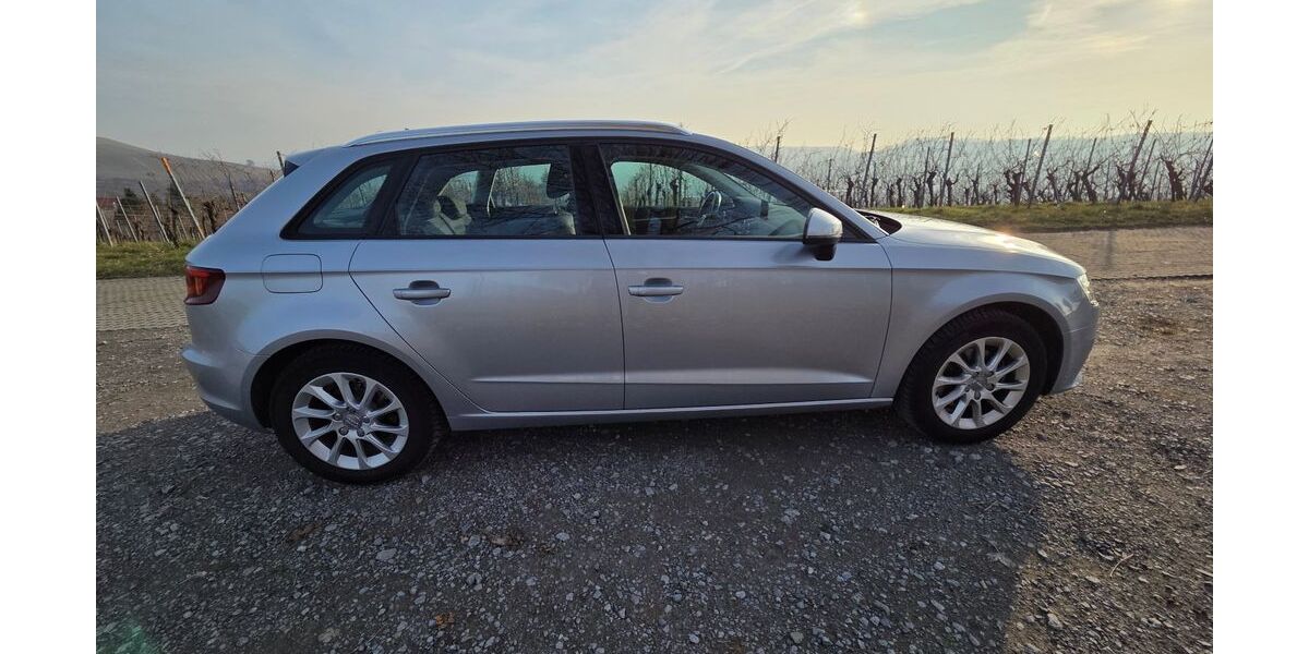 Audi A3 34.000 km 12.800 &euro; Erlenbach 74235