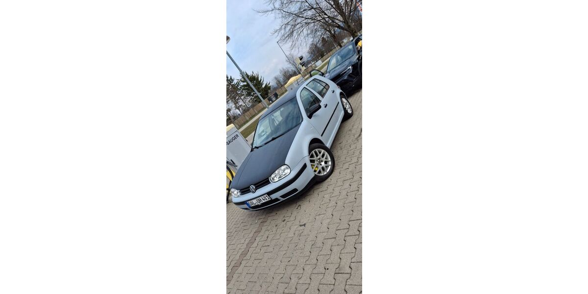 VW Golf 214.000 km 2.700 &euro; Füssen 87629
