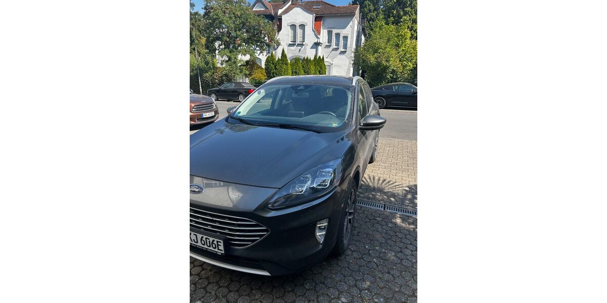 Ford Kuga 58.000 km 19.900 &euro; Wiesbaden 65193