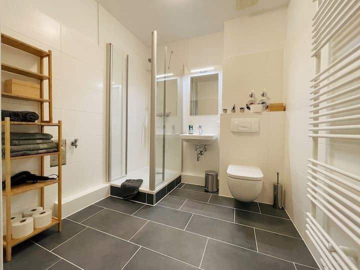 Mehrfamilienhaus, Wohnhaus Zwickau Innenstadt - 2 Zimmer, 1.100.000&euro; | Angebot:25769095