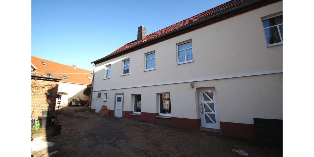 Erdgeschoßwohnung Schkopau - 3 Zimmer, 120 m&sup2;, 990&euro; | Angebot:24698919
