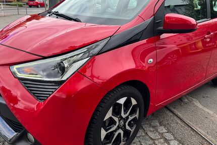 Toyota Aygo (X) 148.000 km 7.990 &euro; Berlin - Tempelhof 12107