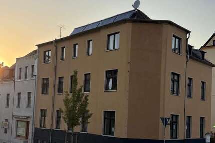 Haus Crimmitschau - 14 Zimmer, 354 m&sup2;, 165.000&euro; | Angebot:25353817