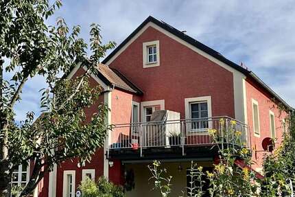 Haus Regenstauf - 6 Zimmer, 190 m&sup2;, 590.000&euro; | Angebot:26006315