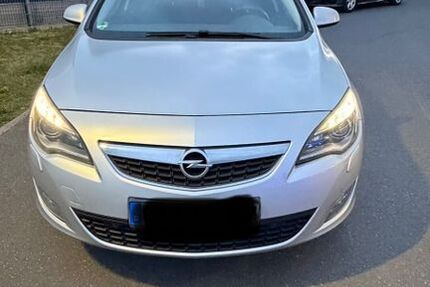 Opel Astra 204.600 km 3.450 &euro; Hausen 63840