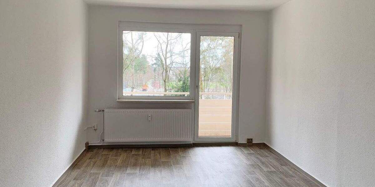Etagenwohnung Hermsdorf - 3 Zimmer, 60 m&sup2;, 340&euro; | Angebot:25800662