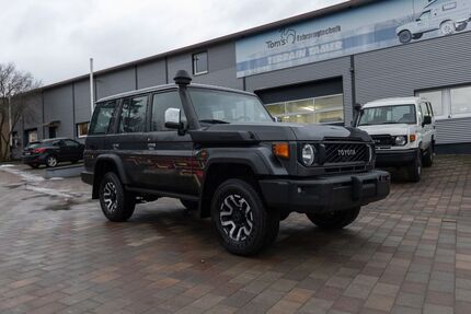 Toyota Land Cruiser 35 km 74.500 € Markt Bibart 91477