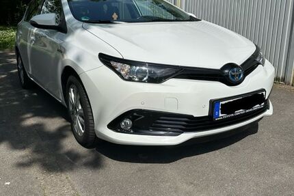 Toyota Auris 110.000 km 14.250 € Unna 59425