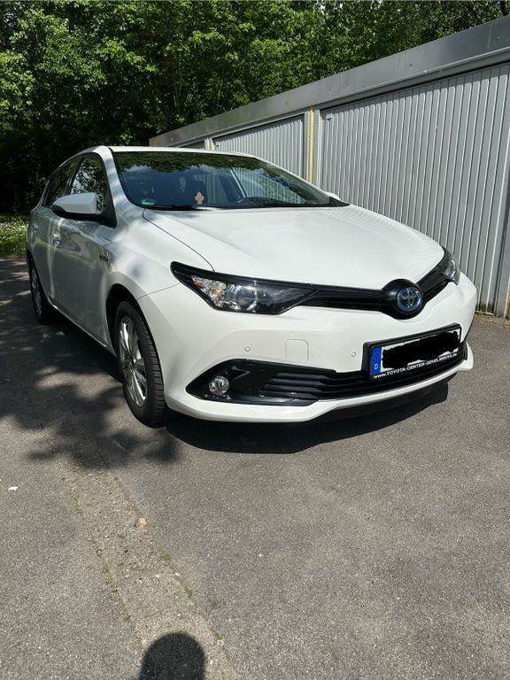 Toyota Auris 110.000 km 14.250 € Unna 59425