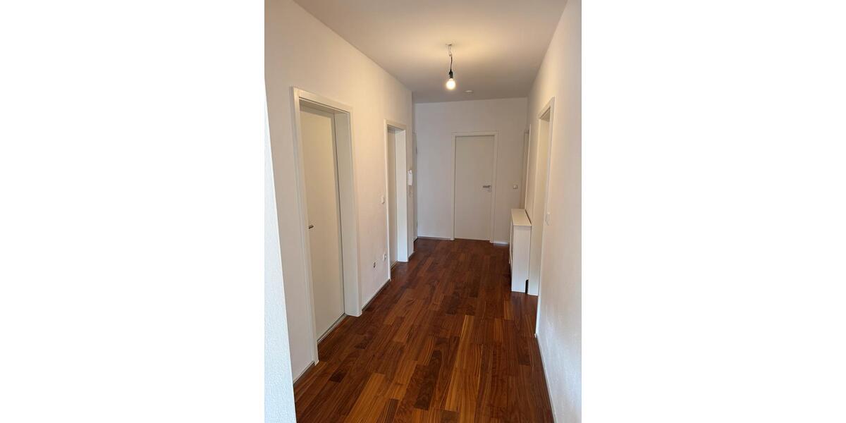 Etagenwohnung Salzweg - 3 Zimmer, 80 m&sup2;, 720&euro; | Angebot:26214615