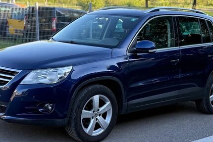 VW Tiguan 168.000 km 2.699 &euro; Dunningen 78655