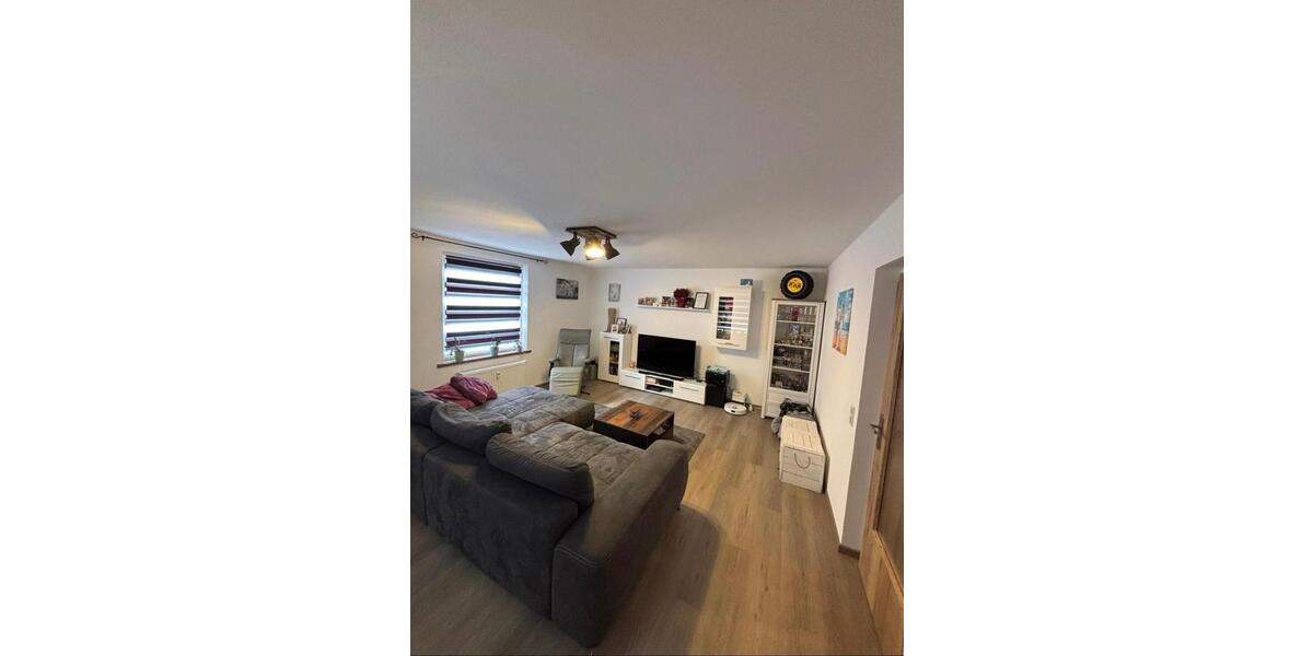 Erdgeschoßwohnung Schirgiswalde-Kirschau Kirschau - 3 Zimmer, 108 m&sup2;, 800&euro; | Angebot:26145375