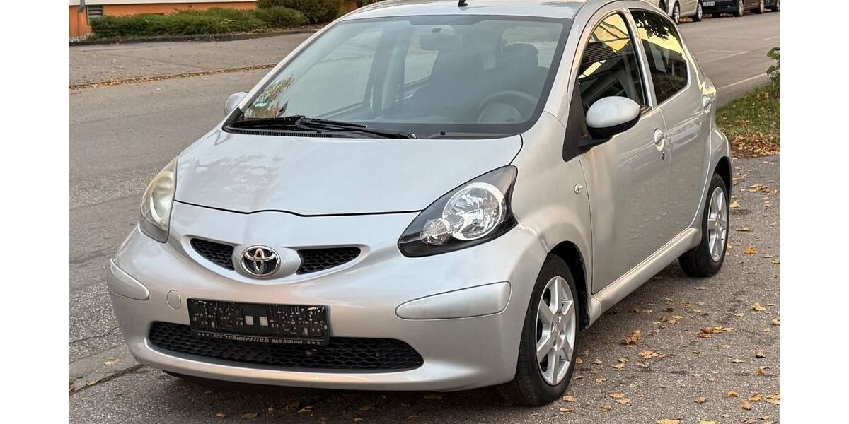 Toyota Aygo (X) 116.000 km 2.290 &euro; Waldkraiburg 84478