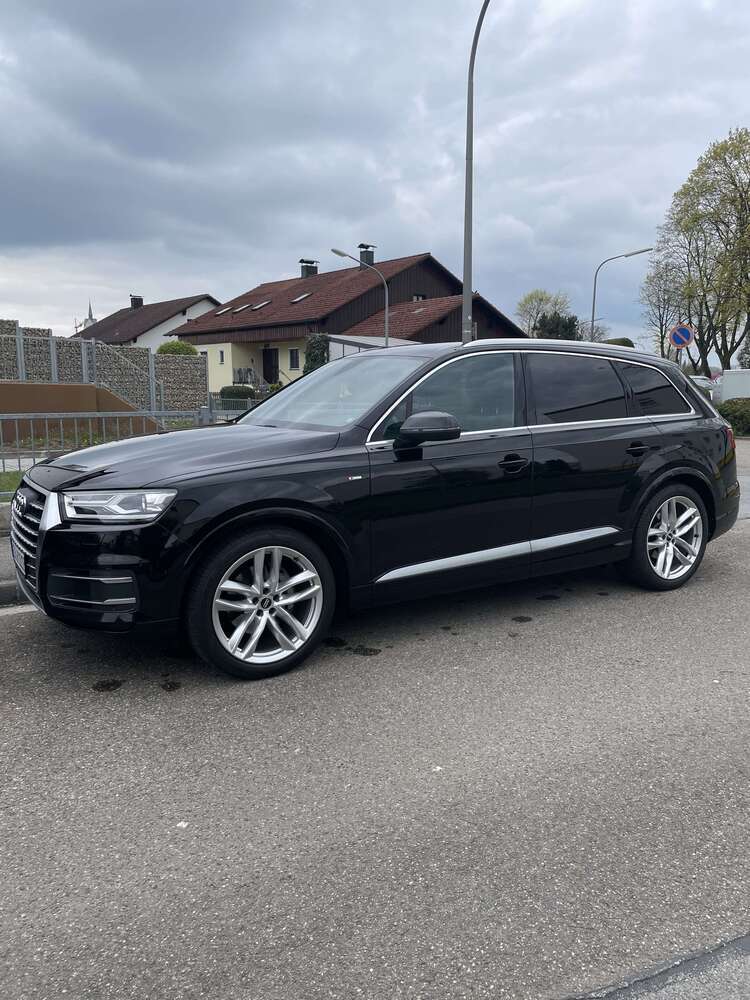 Q7