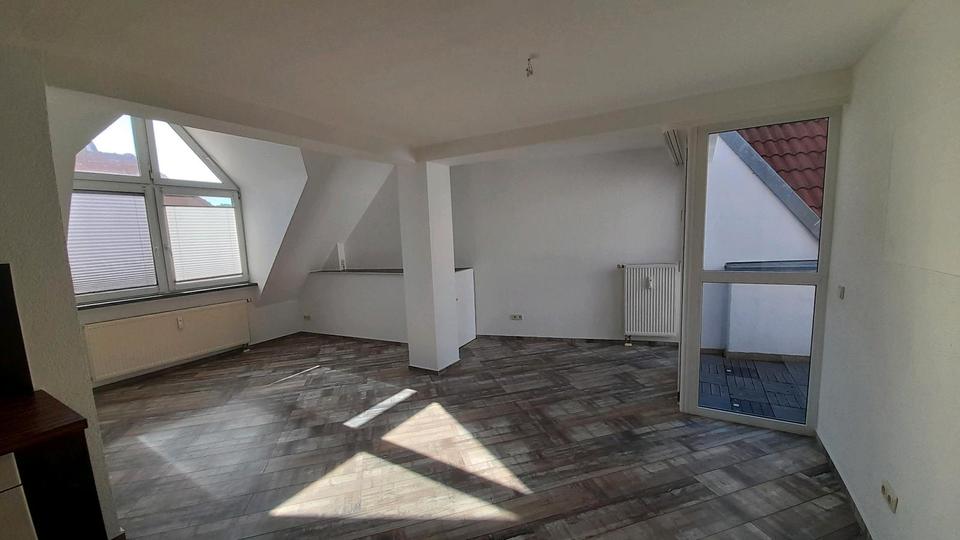 Etagenwohnung Hettstedt - 2 Zimmer, 58 m&sup2;, 670&euro; | Angebot:25551042