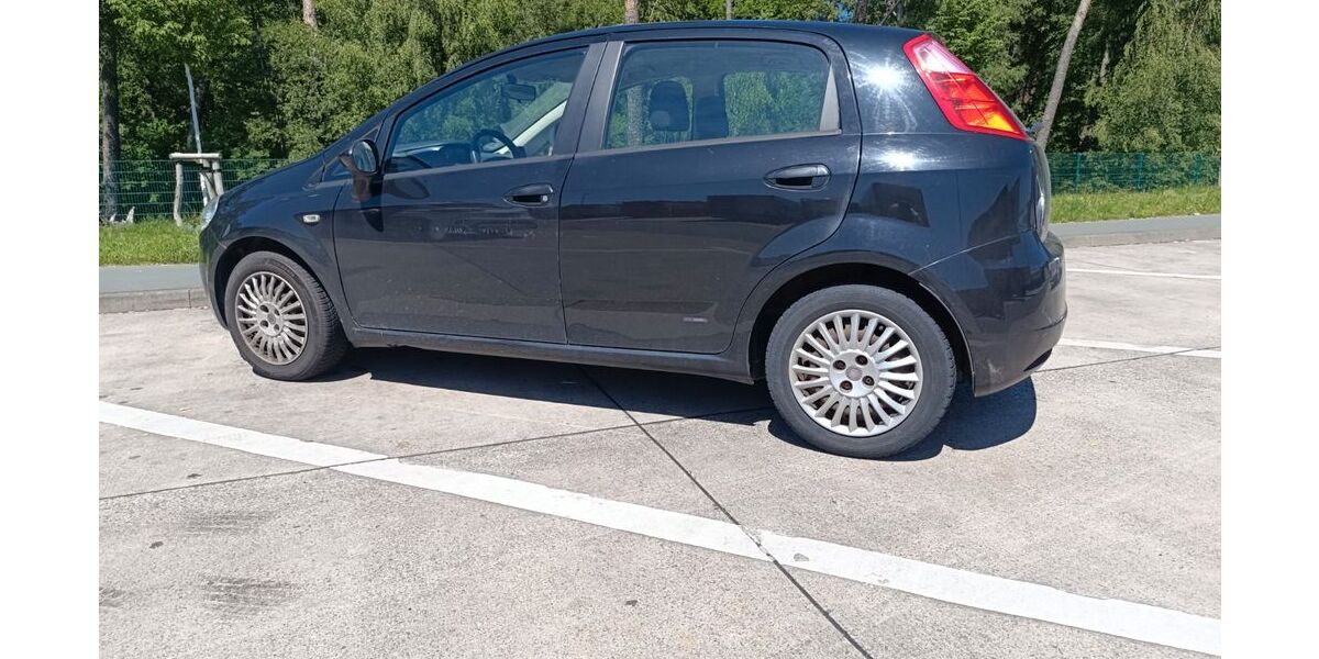 Fiat Punto 150.600 km 1.300 &euro; Lage 32791