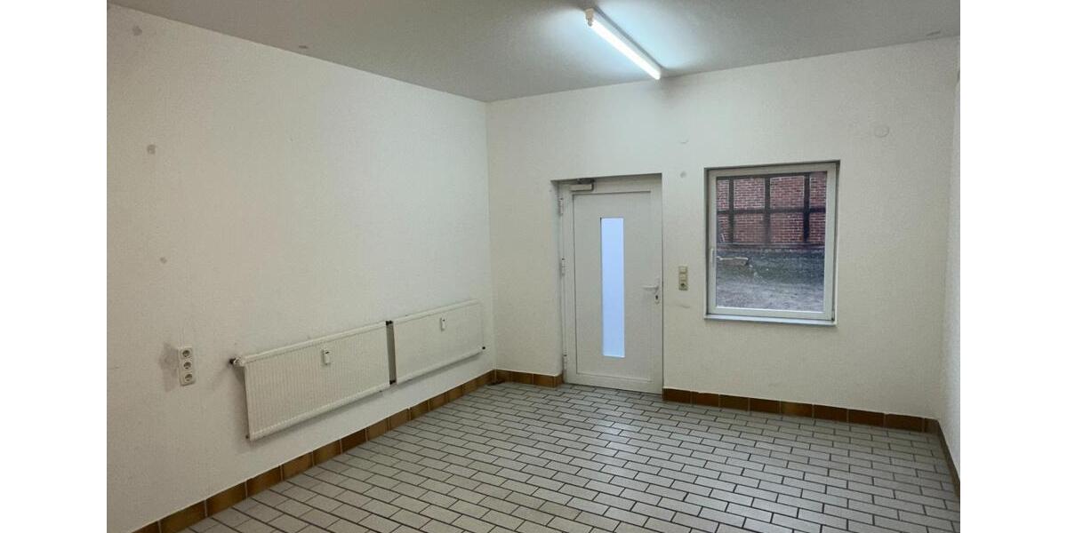 Gewerbeobjekt Habichtswald - 225&euro; | Angebot:24625875