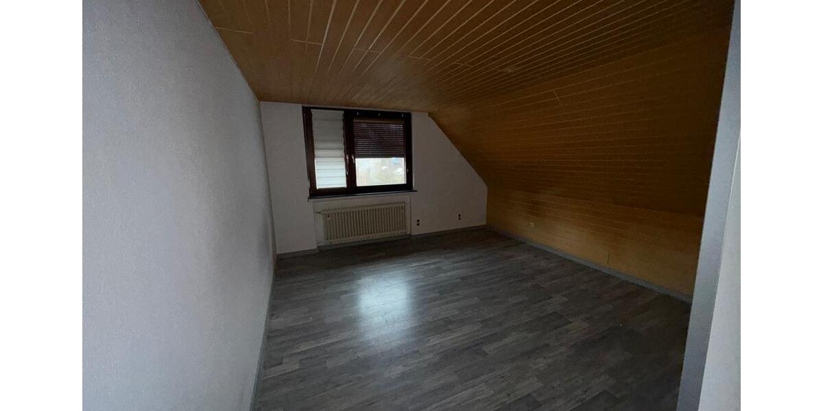Einfamilienhaus Moringen - 5 Zimmer, 180 m&sup2;, 980&euro; | Angebot:25286187