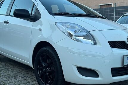 Toyota Yaris 154.000 km 4.190 &euro; Köln 50858