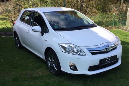 Toyota Auris 78.000 km 10.450 &euro; Paderborn 33106