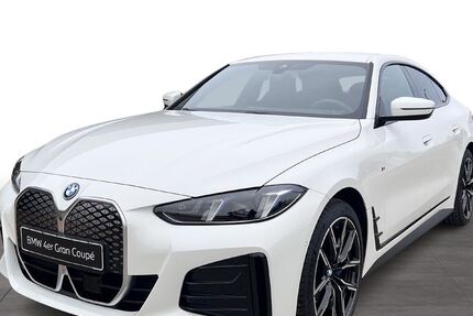 BMW i4 2.900 km 51.995 € Schwandorf 92421