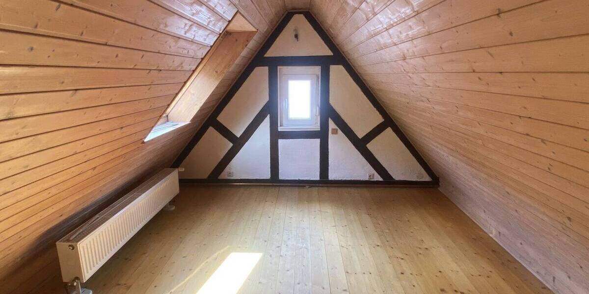 NEU: PROVISIONSFREI! Sehr schöne Doppelhaushälfte mit großem Garten und Garage - sofort bezugsfrei!! 5 zimmer