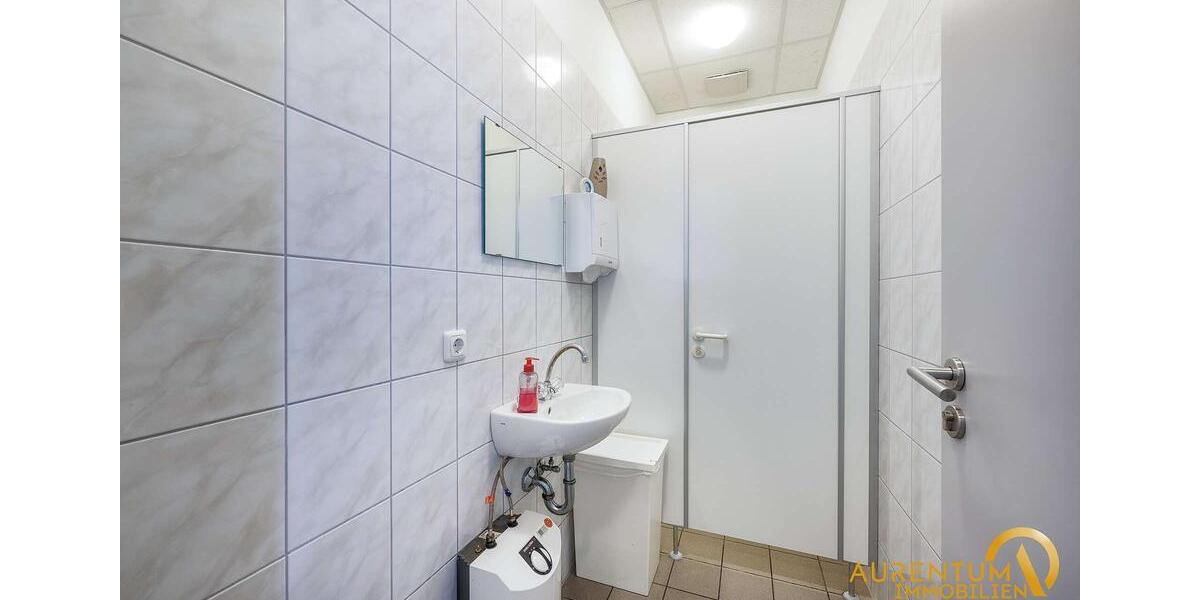 Gewerbeobjekt Neutraubling - 3.990&euro; | Angebot:23863887
