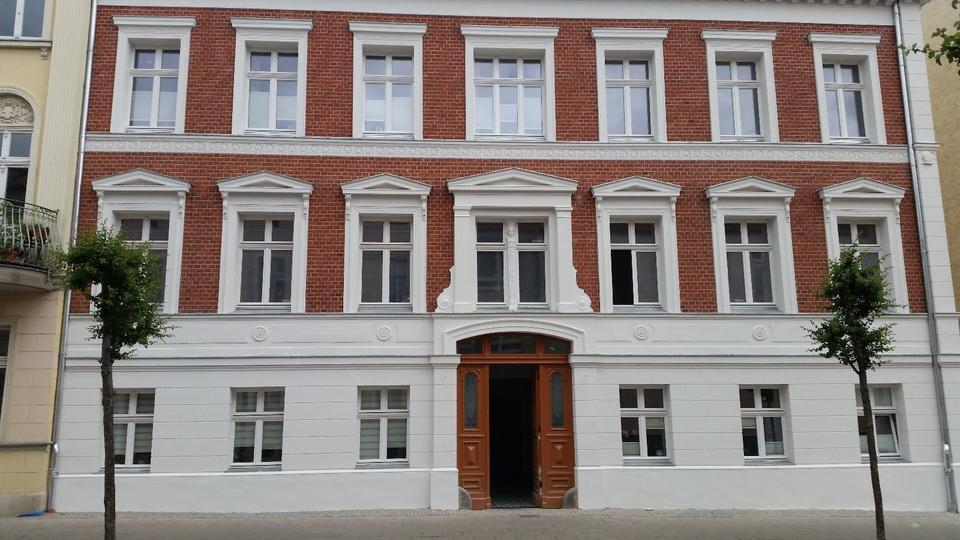 3 Raum Wohnung mit Fahrstuhl und Balkon