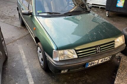 Peugeot 205 184.000 km 4.999 &euro; Hamburg 20253