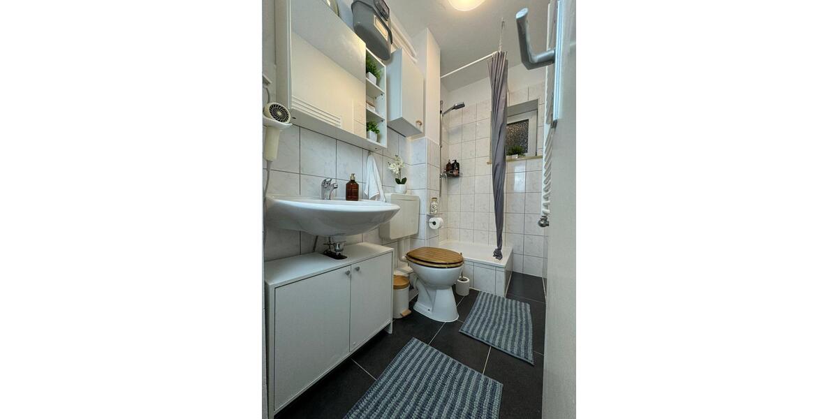 Erdgeschoßwohnung Wilhelmshaven Fedderwardergroden - 3 Zimmer, 75 m&sup2;, 750&euro; | Angebot:26526975