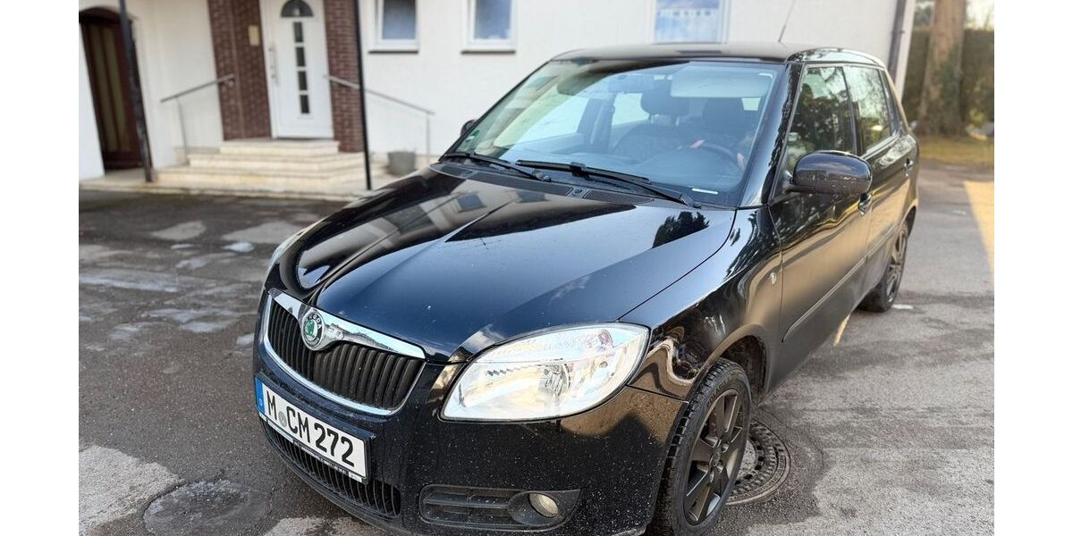 Skoda Fabia 182.000 km 999 &euro; München 81827