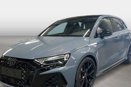 Audi RS3 2.500 km 65.990 &euro; Landshut 84030