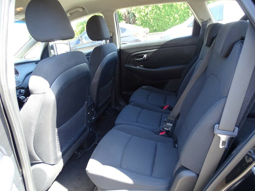 Kia Carens 1,6l Edition 7, Klima, 7-Sitzer, Sitzheizun 46.244 km 14.790 € Rodgau 63110
