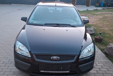 Ford Focus 132.850 km 3.000 &euro; Petersberg 06193