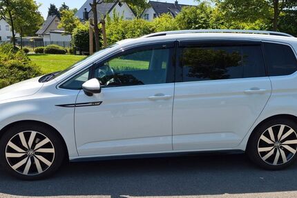 VW Touran 149.000 km 19.600 &euro; Herford 32049