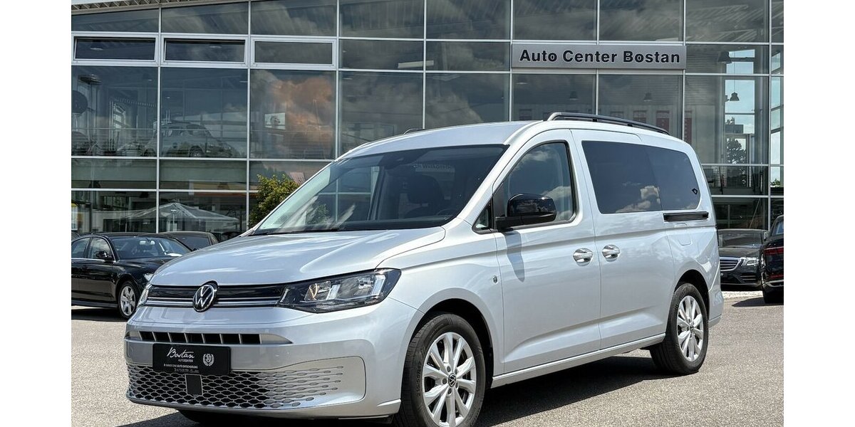 VW Caddy Maxi Life NAVI/CARPLAY/DSG/AHK/7.SITZER 38.004 km 26.900 &euro; Villingen-Schwenningen 78054