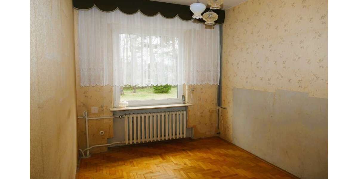 Stadtrefugium mit Nebengebäude - vielseitig nutzbar für Wohnen und Arbeiten - Einfamilienhaus Hoyerswerda | Angebot:10496756