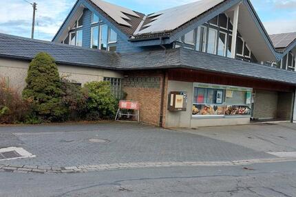 Haus Kirchhundem - 7 Zimmer, 246 m&sup2;, 289.000&euro; | Angebot:26323310