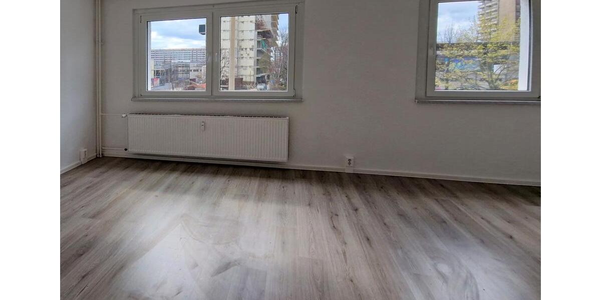 Etagenwohnung Halle (Saale) Halle-Neustadt - 4 Zimmer, 77 m&sup2;, 490&euro; | Angebot:26177809