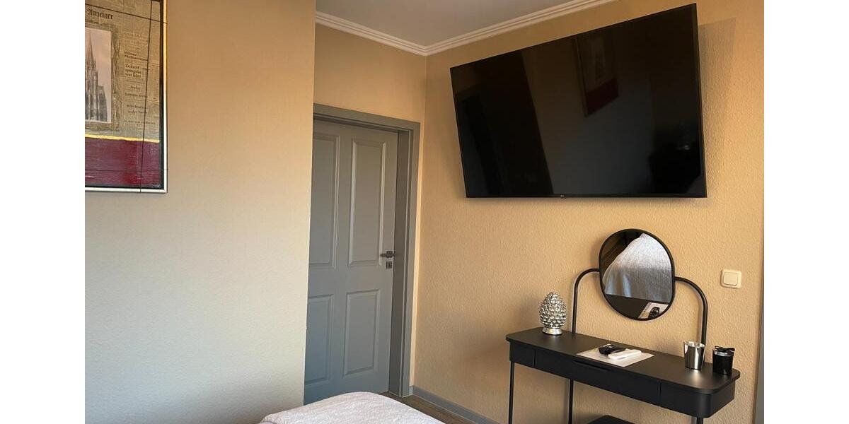 Einfamilienhaus Hage - 7 Zimmer, 120 m&sup2;, 1.200&euro; | Angebot:25377013