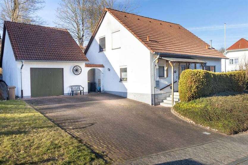 Haus zum Kaufen in Eschwege 200.000 € 136 m²
