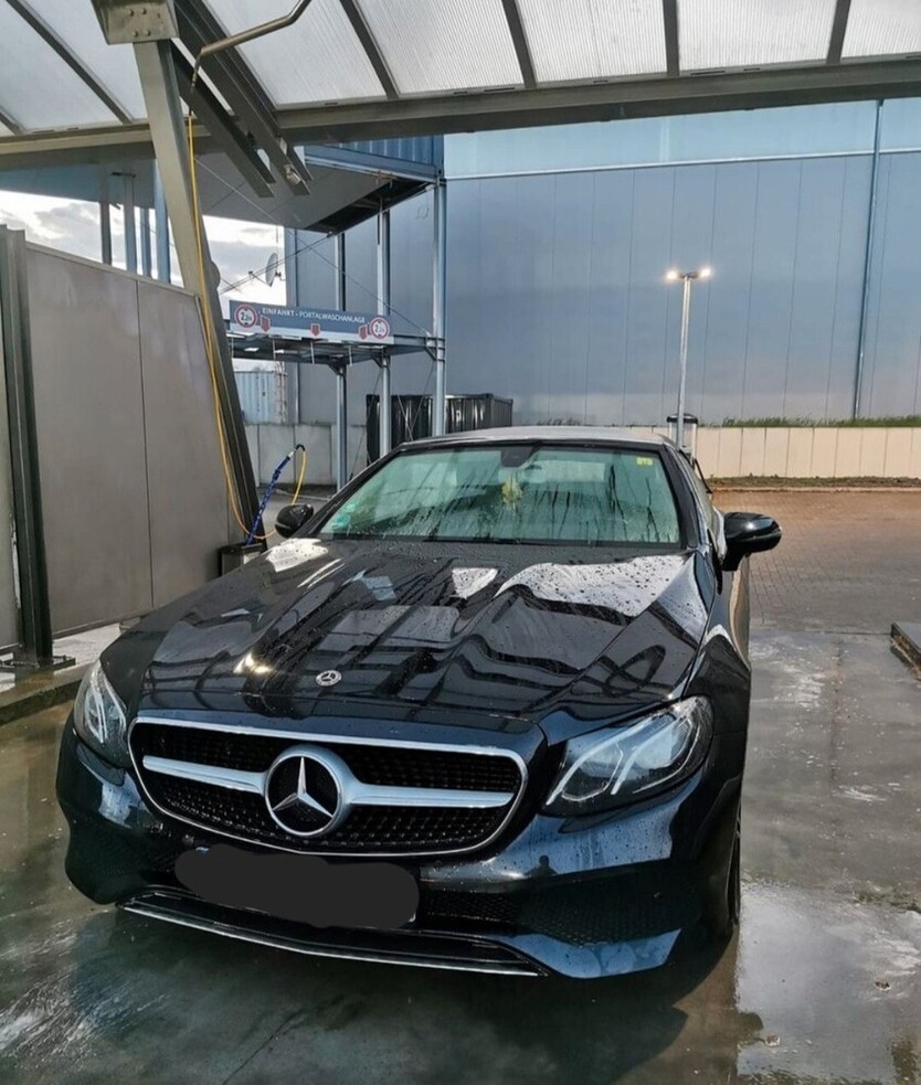E 220