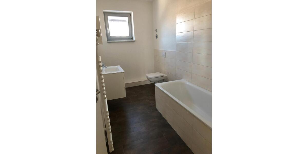 Etagenwohnung Finsterwalde - 2 Zimmer, 70 m&sup2;, 415&euro; | Angebot:26336538