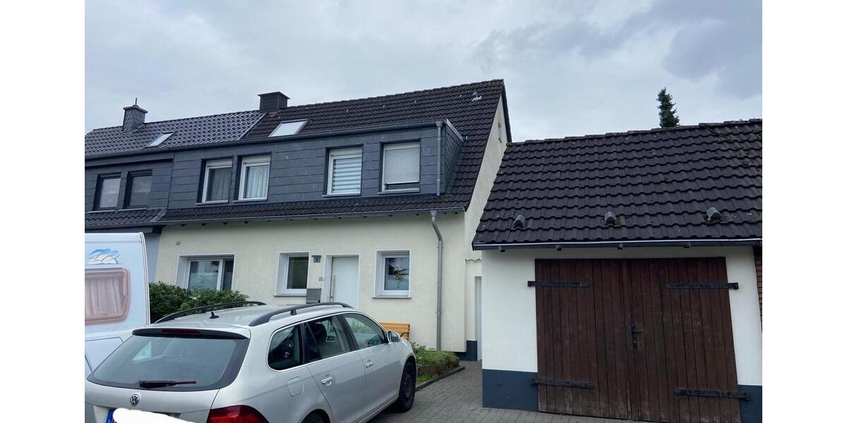 Charmante Doppelhaushälfte mit viel Platz in ruhiger Lage 6 zimmer