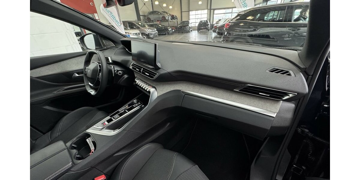 Peugeot 5008 GT 130 Puretech EAT8 FULL LED Panorama 17.300 km 26.620 &euro; Lich 35423