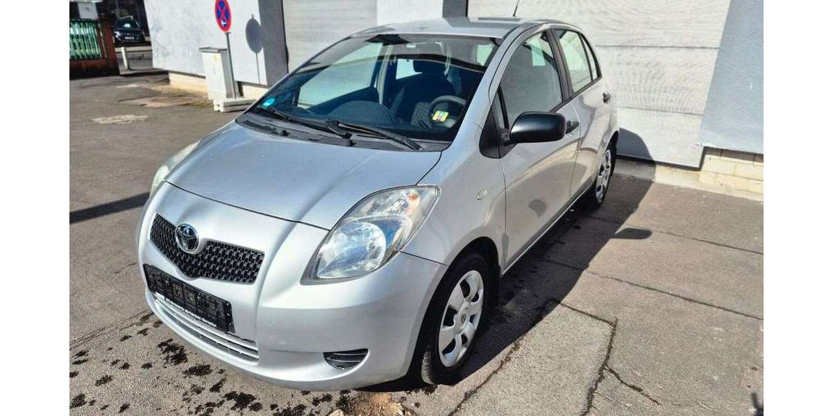 Toyota Yaris 133.000 km 3.490 &euro; Berlin 13435