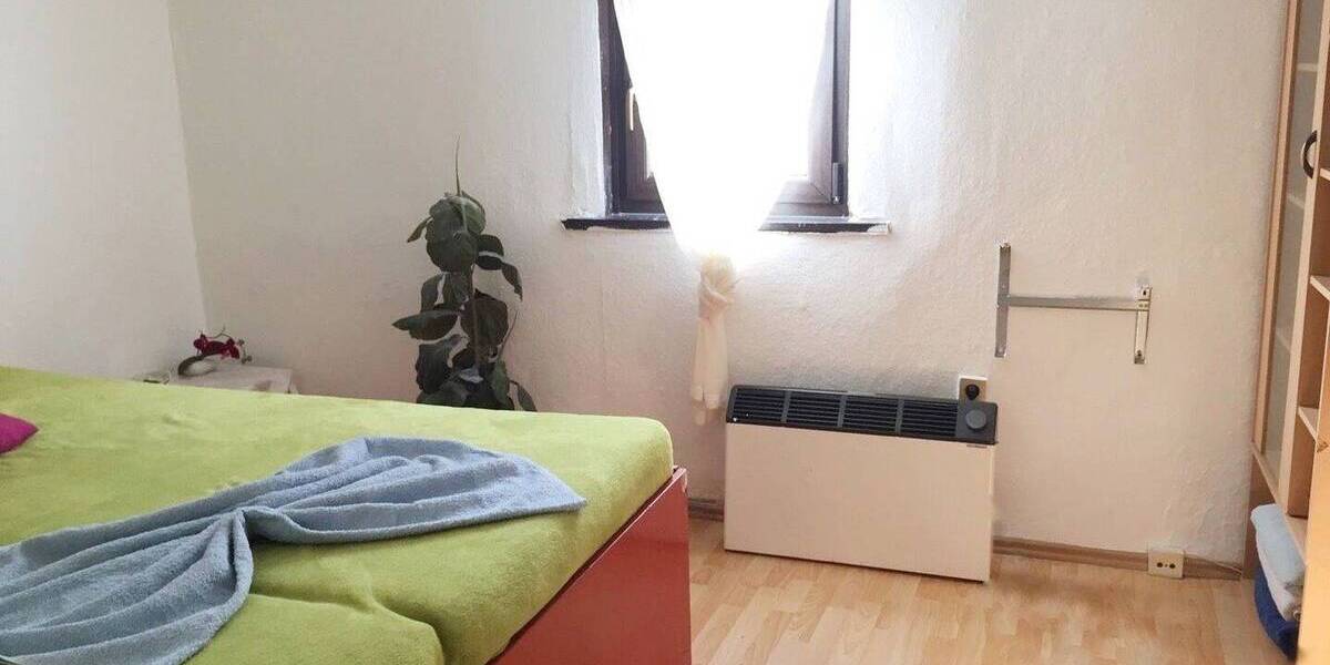 Mehrfamilienhaus, Wohnhaus Naumburg - 1 Zimmer, 220 m&sup2;, 135.000&euro; | Angebot:25692293